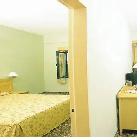 Otel Arinna Titreyengol