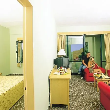Arinna Otel 3*