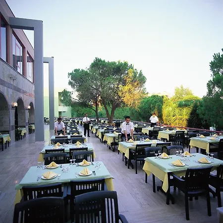 Arinna Otel Titreyengol